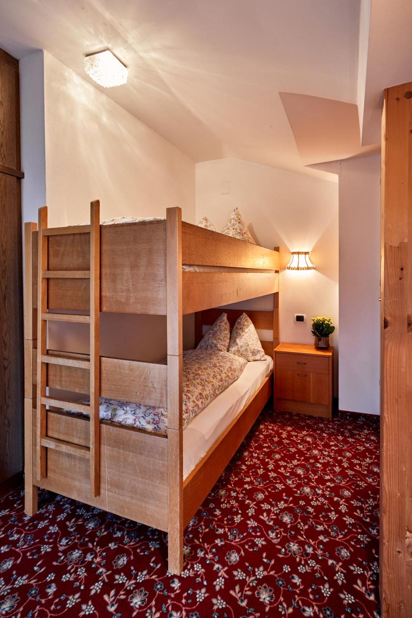 Ferienpension Zummuellerhof Natz-Schabs Kamer foto